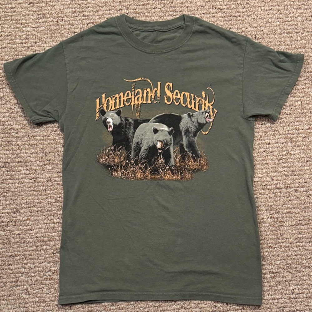 Funny Homeland Security bear tee white elephant